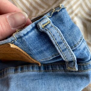 Levi’s Mile High Skinny Jeans - size 25